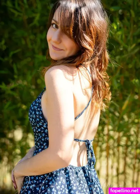 Jolieseraphina OnlyFans Thumbnail #56sGGPuYSz