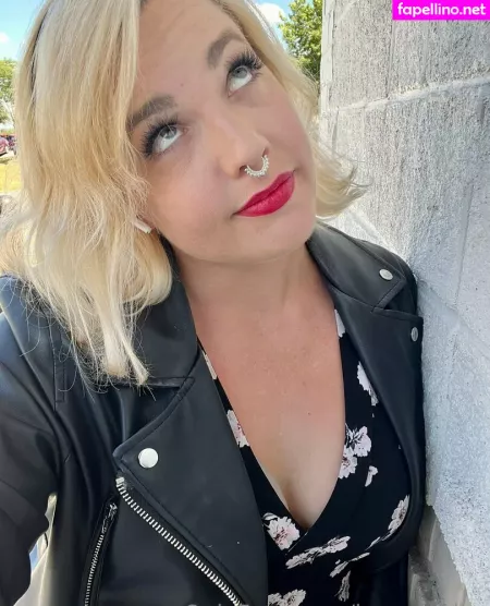 Joneslyfans OnlyFans Thumbnail #p2vEMgUKnz