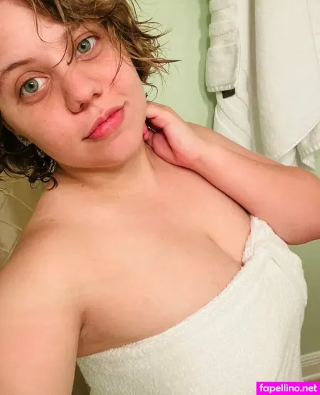 Jonesybell OnlyFans Thumbnail #pgN0QUJTyf
