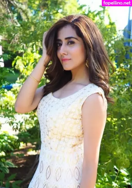 Jonita Gandhi OnlyFans Thumbnail #MmRL9W1e3G