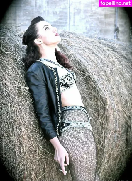 Jonnynjune OnlyFans Thumbnail #HzUuHZDy9Z