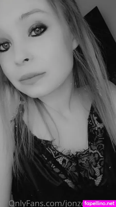 Jonzeylove96 OnlyFans Thumbnail #9A5wYg7R38
