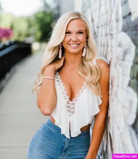 Jordan Peterson OnlyFans Thumbnail #k8gtORvmf9