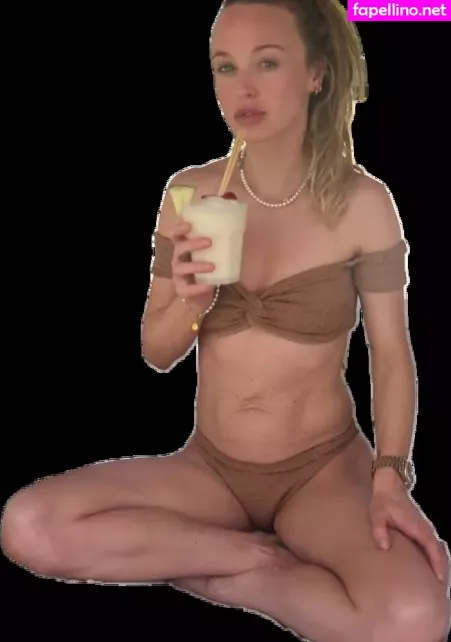 Jorgie Porter OnlyFans Thumbnail #PnRjFD7UP8