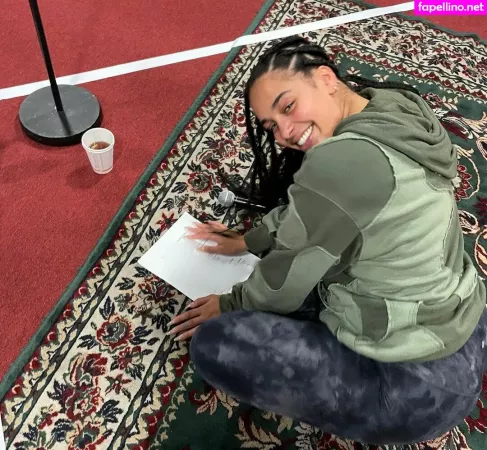 Jorja Smith OnlyFans Thumbnail #S81Q3glov6