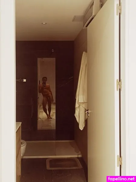 Josebravoes OnlyFans Thumbnail #KFv5jG7scp