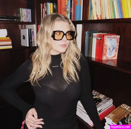 Josefin Bressel OnlyFans Thumbnail #gZCl3h56ek