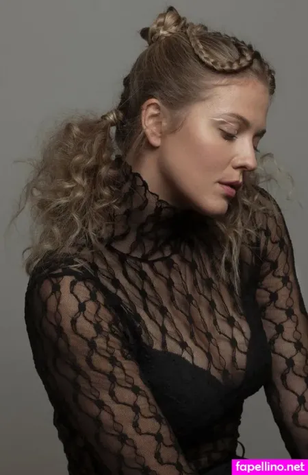 Josefin Bressel OnlyFans Thumbnail #mpLsX3pH8z