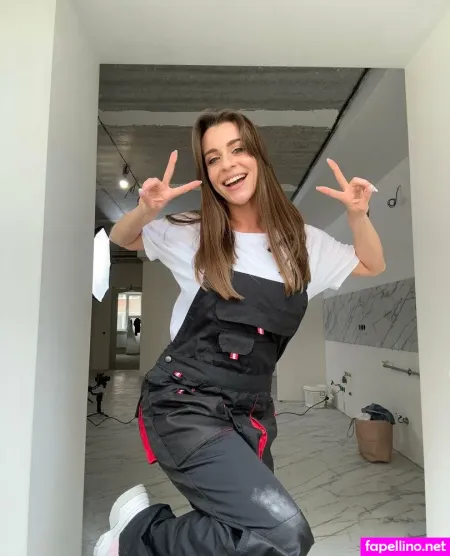 Josephinexxx OnlyFans Thumbnail #GfbW5CtEmn
