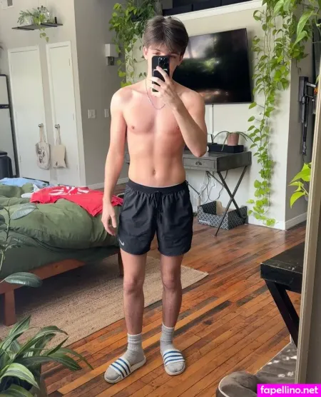 Josh Twink 1 OnlyFans Thumbnail #N0whh68x0p