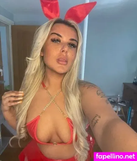 Josie B OnlyFans Thumbnail #jSwKq1N0rN