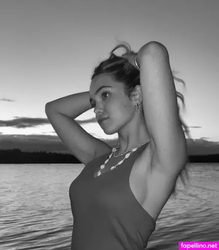 Josie Hermer OnlyFans Thumbnail #9wQWFEEEij