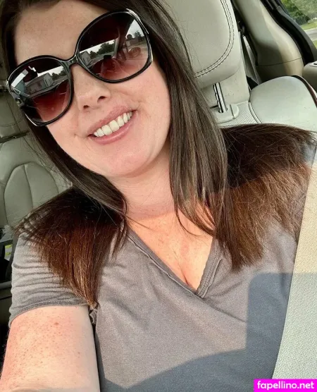 Josieray69 OnlyFans Thumbnail #IyLYX8a7eK