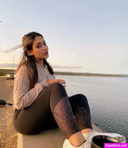 Joven Argentina OnlyFans Thumbnail #twSEToP2cL