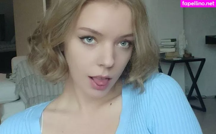 Jovifragole OnlyFans Thumbnail #1BWum8duY7