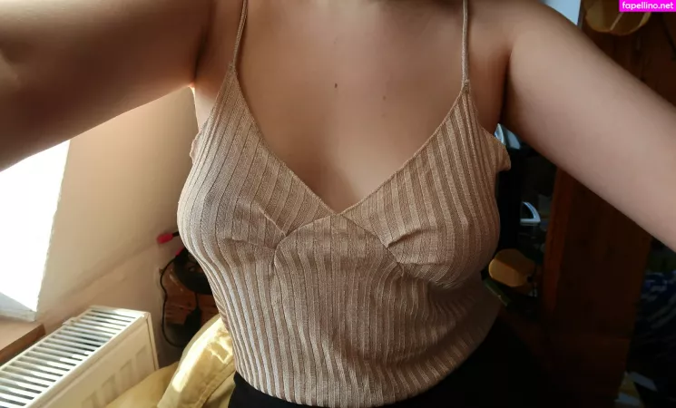 Joy Elizabeth OnlyFans Thumbnail #8C7qE7lbvY