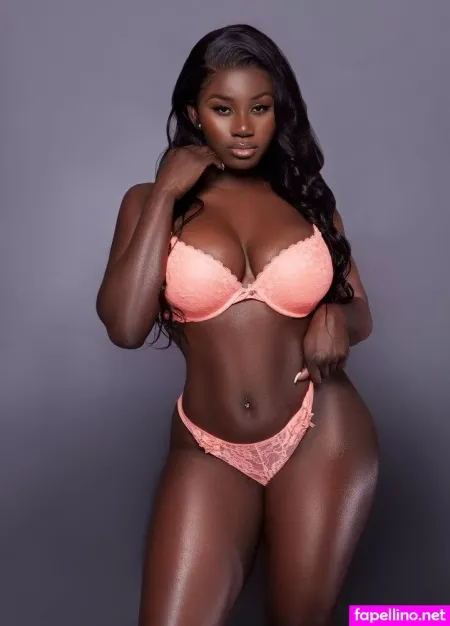 Joyce Appia OnlyFans Thumbnail #03DJndyut3