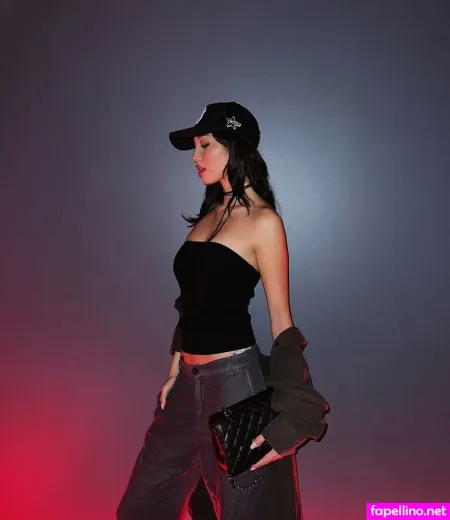 Joyce Htet OnlyFans Thumbnail #gqeX7ArIVQ