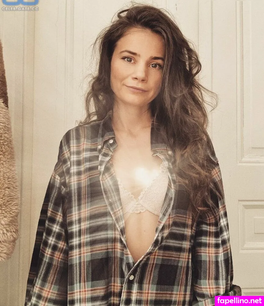 Joyce Ilg, mona.ameziane Nude Leaked OnlyFans Photo #6g1VXrxkxf