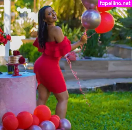 Joyce Oliveira OnlyFans Thumbnail #HHtmE2D8hd