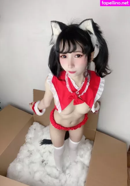 Joyce Poring OnlyFans Thumbnail #wgqloeSu1w