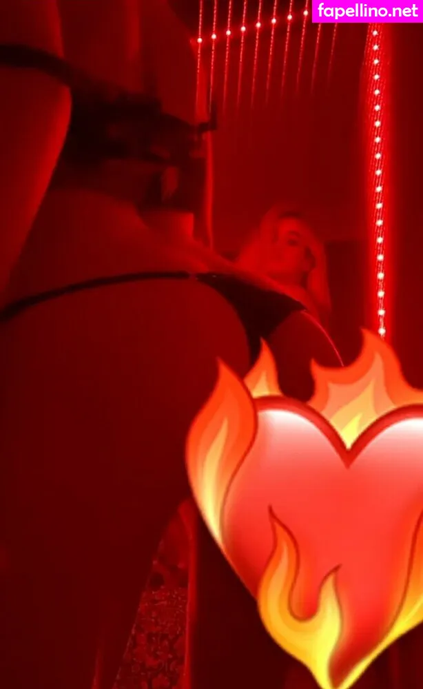 joycesantoskk_, joycesantosreserva, susiedelossantos Nude Leaked OnlyFans Photo #88AdTMwerK