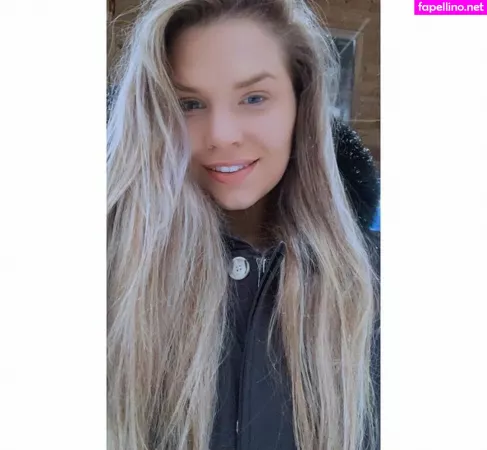 Joyce Straten OnlyFans Thumbnail #24mHXaYy7g