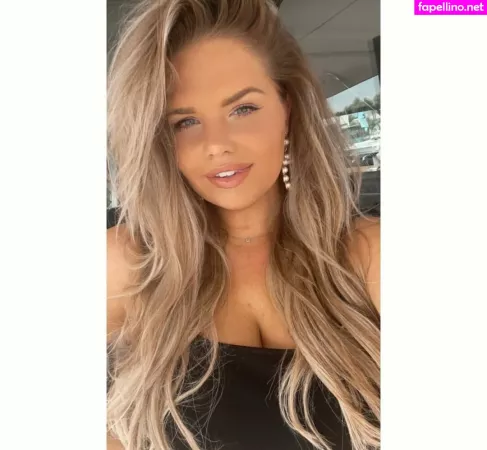 Joyce Straten OnlyFans Thumbnail #EiahPtijc4