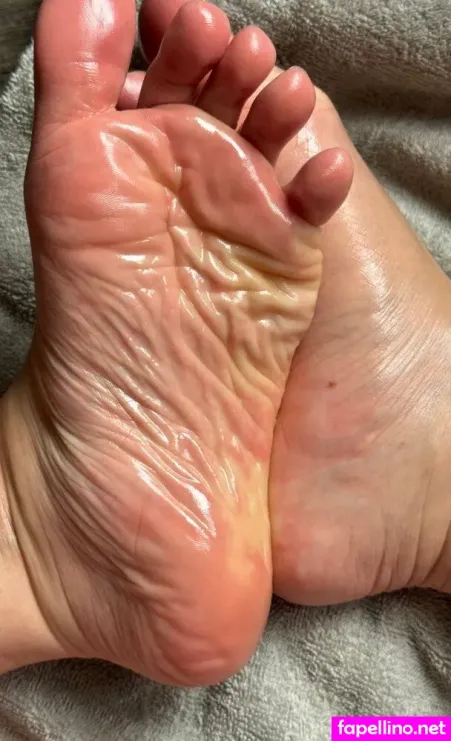 Joyfullfeet OnlyFans Thumbnail #ElPH7WzVox