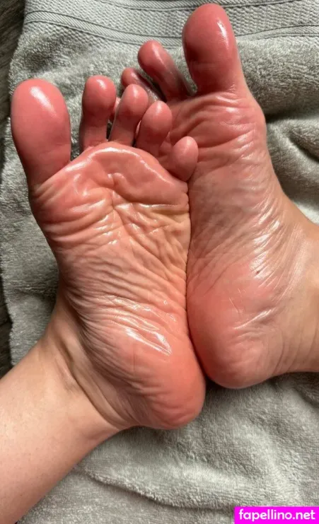 Joyfullfeet OnlyFans Thumbnail #hUtOj4Oaln