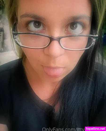 Joystickbitch OnlyFans Thumbnail #4rgL3f1BkJ