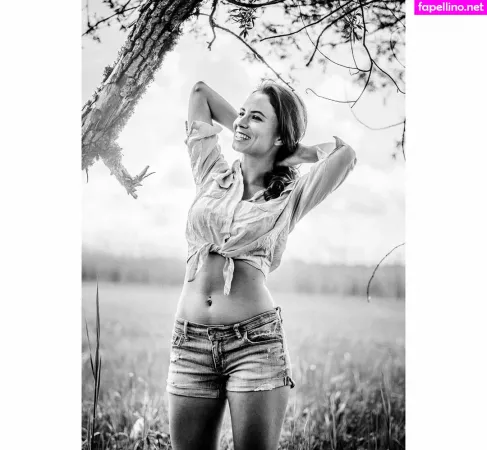 Jsa Stein OnlyFans Thumbnail #r9lxA91FXz