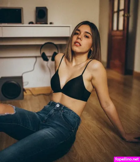 Juana Foronda OnlyFans Thumbnail #fUF8v3XJ9c
