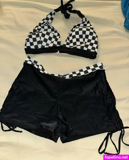 Juicy Fruit88 OnlyFans Thumbnail #hFHh4bFRoX