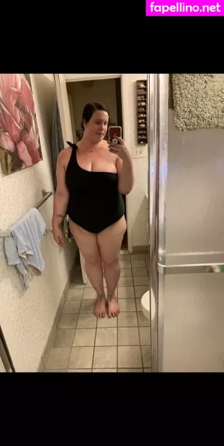 Juicy June OnlyFans Thumbnail #E2xYh3OY2X