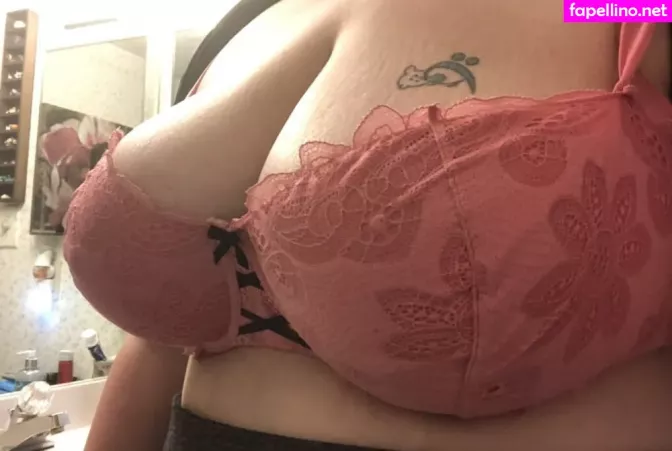 Juicy June OnlyFans Thumbnail #P8QncpQwi3