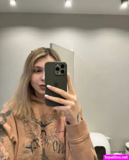 Juicy Katie OnlyFans Thumbnail #NudJU8XhWr