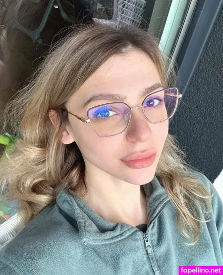 Juicy Katie OnlyFans Thumbnail #kZSm9MQeww