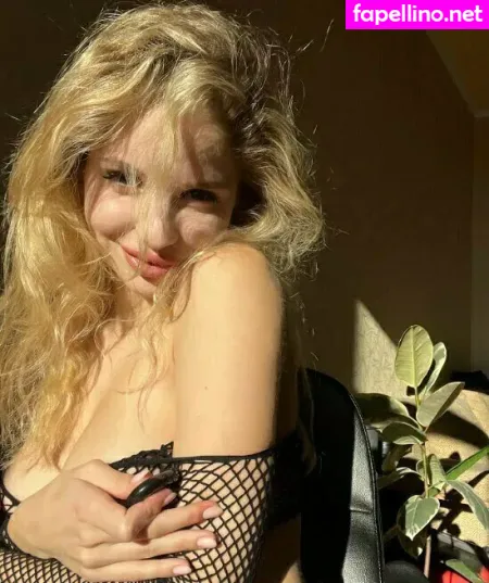 Juicy Usypeach OnlyFans Thumbnail #DgkaBdTFzD