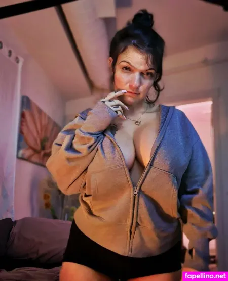 Juicybarbie23xoxo OnlyFans Thumbnail #AOu26D1PkD