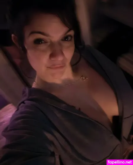 Juicybarbie23xoxo OnlyFans Thumbnail #sm2brt00iB