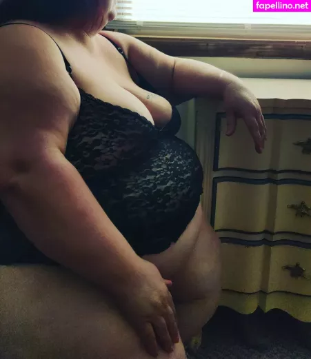 Juicybootybbw OnlyFans Thumbnail #4bYaDge1d5