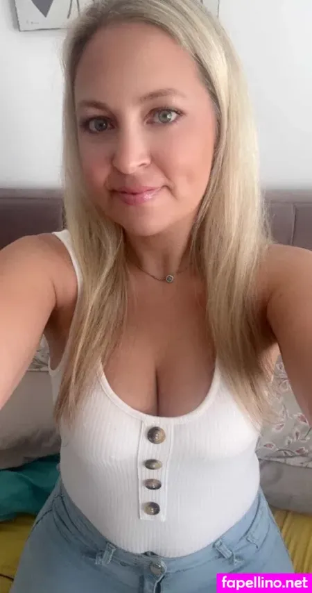 Juicylucybaker OnlyFans Thumbnail #dfIkRoQOGP