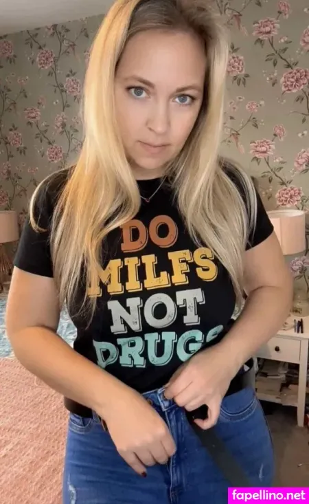 Juicylucybaker OnlyFans Thumbnail #t0vnanh5OB