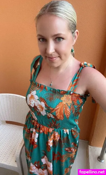 Juicylucybaker OnlyFans Thumbnail #xDzDeIPX4j