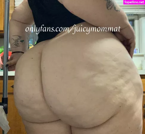 Juicymommat OnlyFans Thumbnail #Vr1DjfzNYL