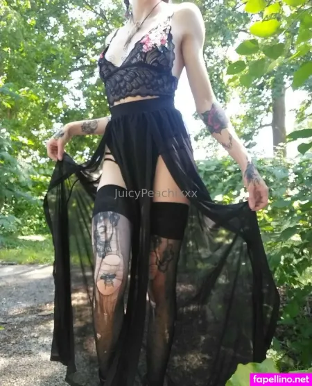 Juicypeachi Main Profile Photo