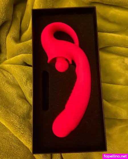 Juicyxgemxfree OnlyFans Thumbnail #Ltb2j9dhSa