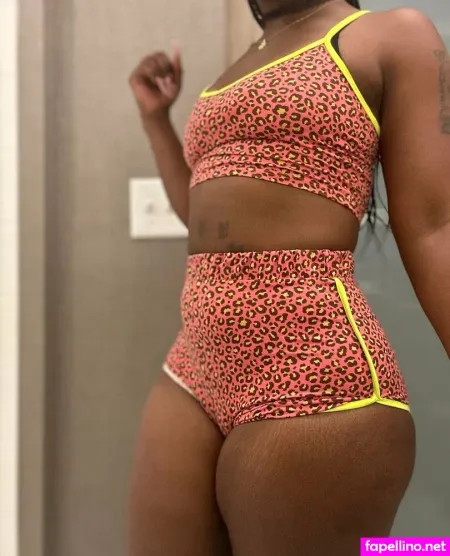 Juiicybuns OnlyFans Thumbnail #M1t6qnSdFy