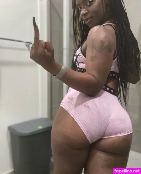 Juiicybuns OnlyFans Thumbnail #o5W3T6xYYx